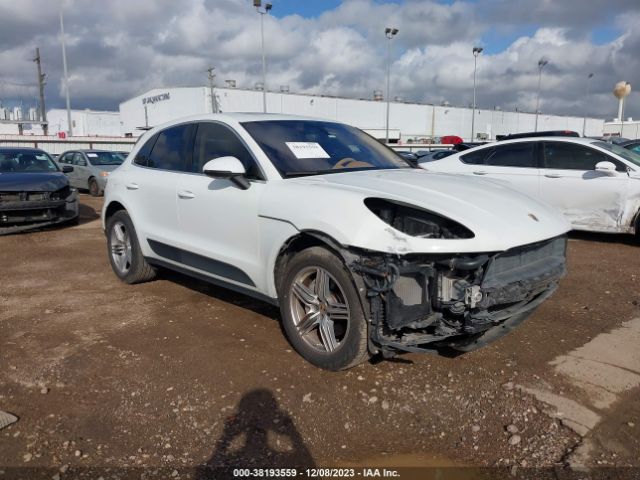 2015 PORSCHE MACAN WP1AB2A52FLB54686