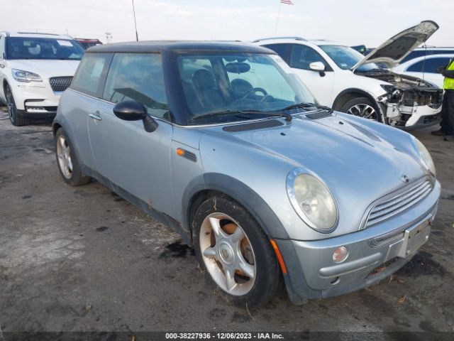 2002 MINI COOPER HARDTOP WMWRC33482TE10819