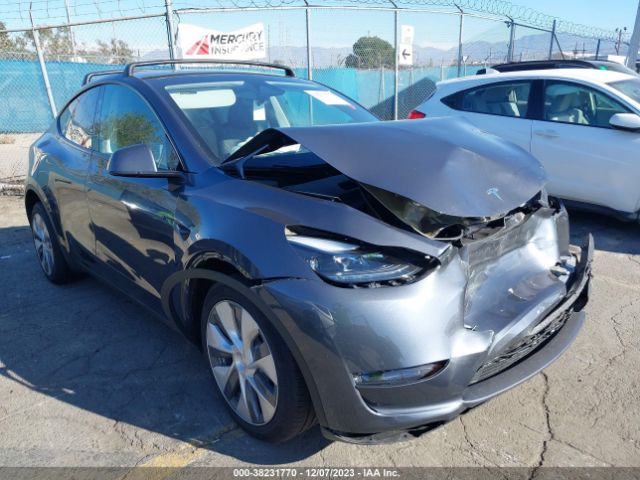 2023 TESLA MODEL Y 7SAYGDEE2PF899050