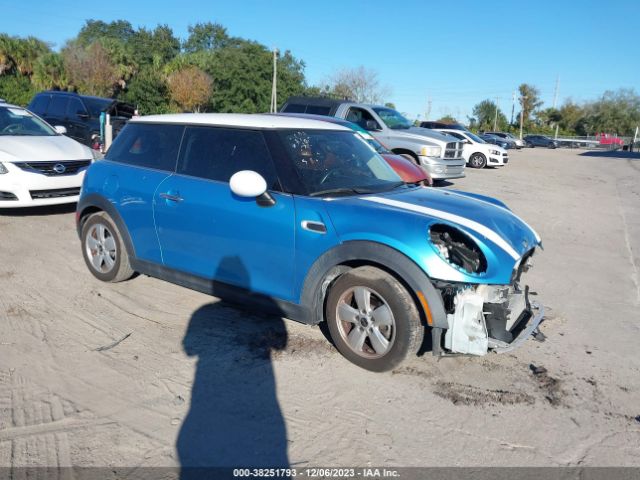 2018 MINI HARDTOP WMWXP5C58J2G64194