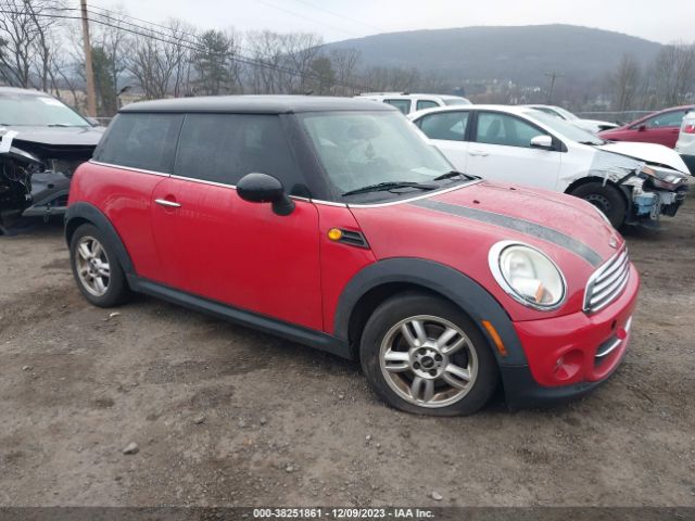 2011 MINI COOPER WMWSU3C52BT252806