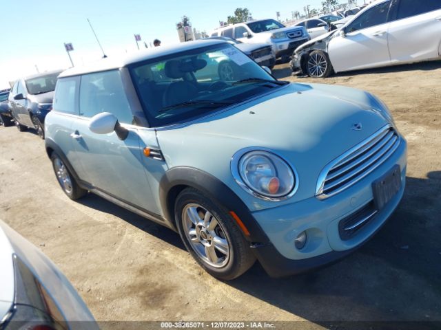 2011 MINI COOPER WMWSU3C57BT251103