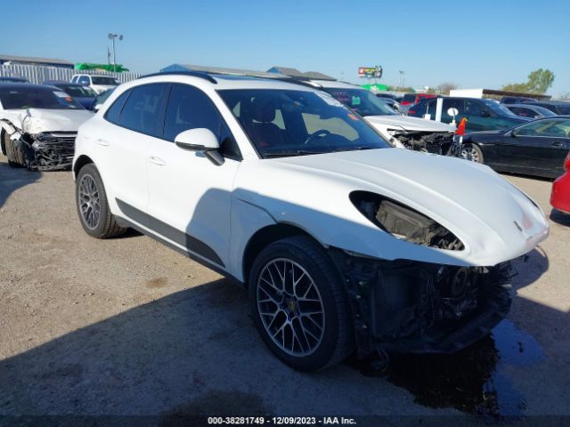 2017 PORSCHE MACAN WP1AB2A52HLB21206