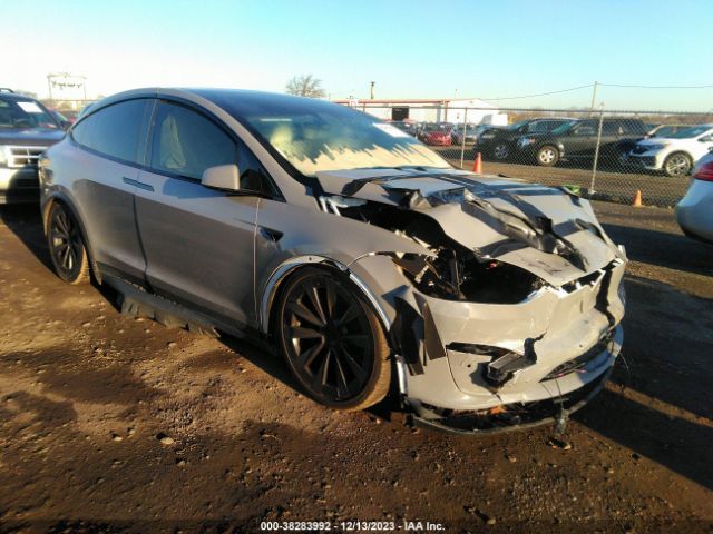 2022 TESLA MODEL X 7SAXCBE57NF336262