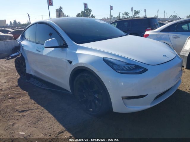 2021 TESLA MODEL Y 5YJYGDEE8MF240897
