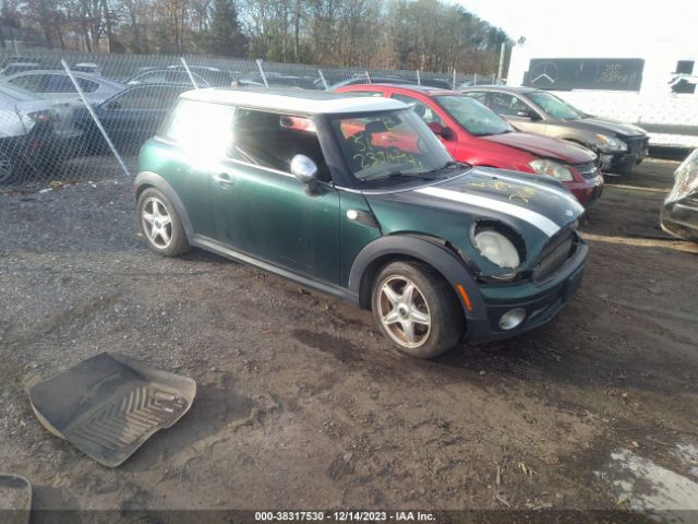 2009 MINI COOPER WMWMF33549TT68862