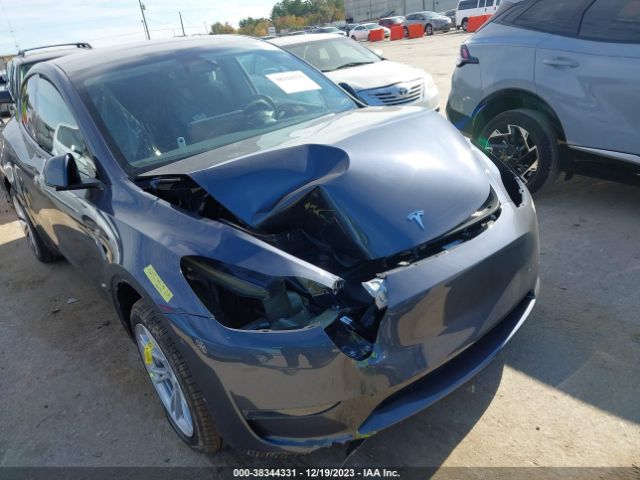 2023 TESLA MODEL Y 7SAYGDEE6PA194538