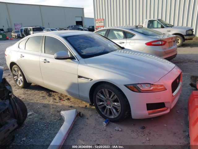 2017 JAGUAR XF SAJBD4BV0HCY48971