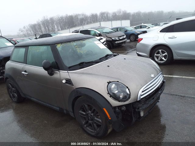 2011 MINI COOPER WMWSU3C51BT098637