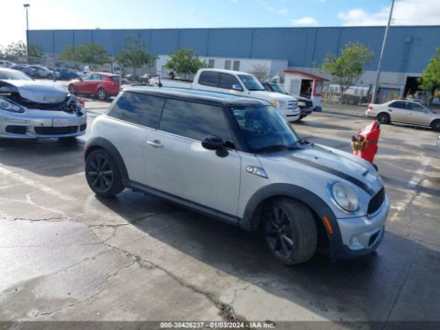 2011 MINI COOPER S WMWSV3C58BTY12857