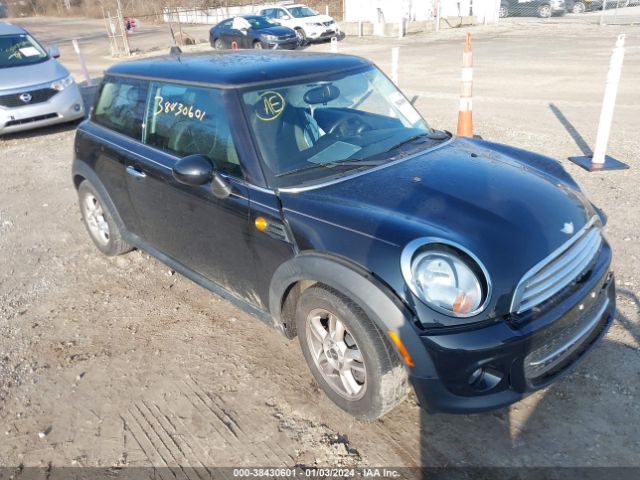 2011 MINI COOPER WMWSU3C55BT096681