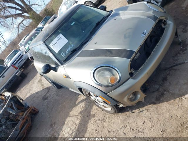 2011 MINI COOPER WMWSU3C56BTX96533