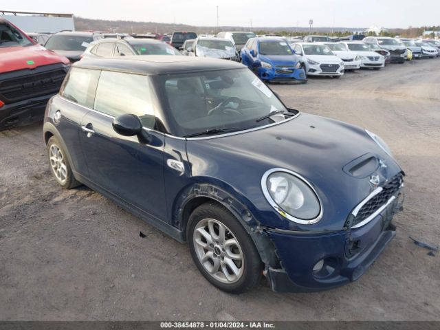 2016 MINI HARDTOP WMWXP7C57G2A43582