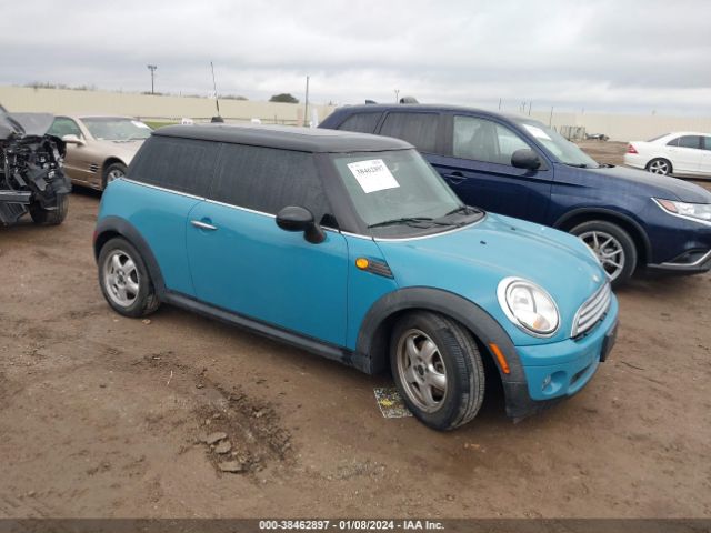 2009 MINI COOPER WMWMF33589TT68492