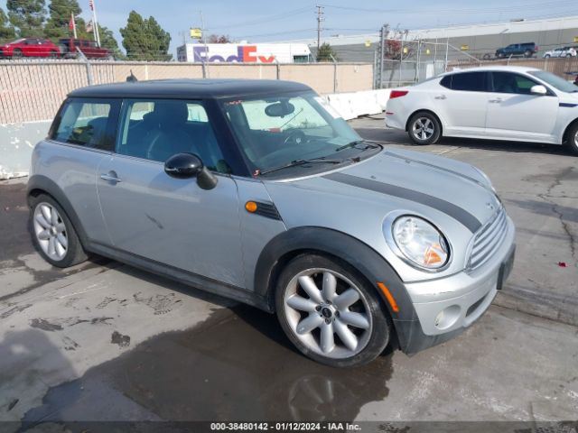 2009 MINI COOPER WMWMF33559TW72122