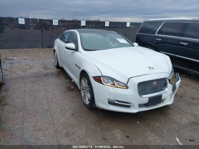 2017 JAGUAR XJ SAJWA2G71H8W12115