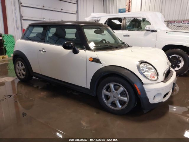 2007 MINI COOPER WMWMF33567TL68147
