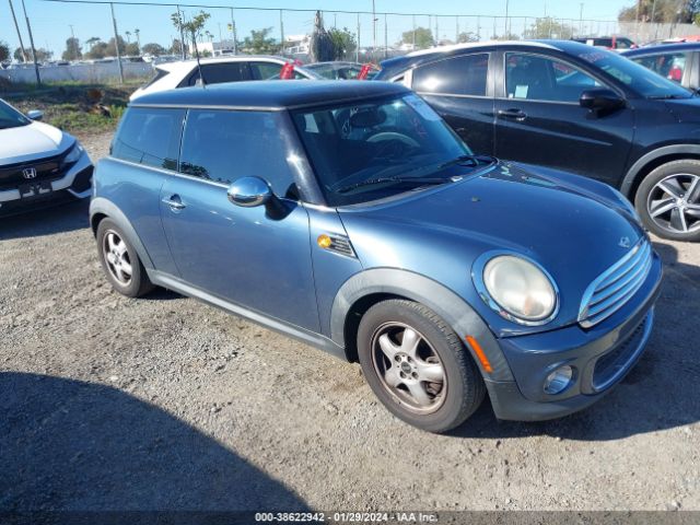2011 MINI COOPER WMWSU3C52BT092913