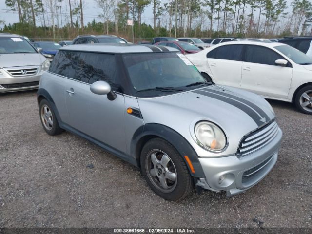 2011 MINI COOPER WMWSU3C58BT096142