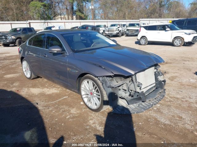 2017 JAGUAR XF SAJBE4BV1HCY47695