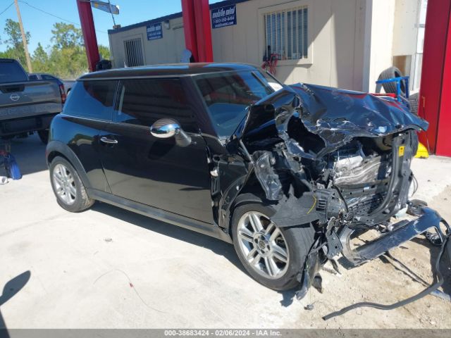 2011 MINI COOPER WMWSU3C59BT098952