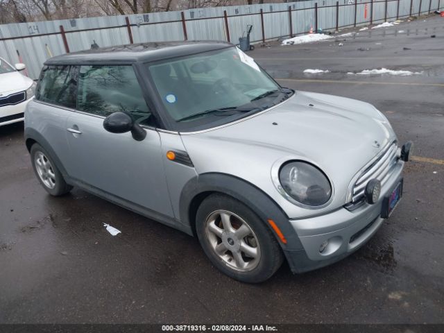 2009 MINI COOPER WMWMF33549TW70135