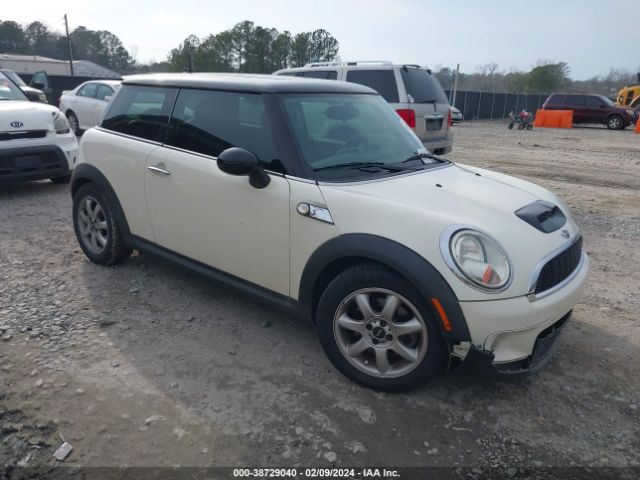 2010 MINI COOPER S WMWMF7C51ATZ70288