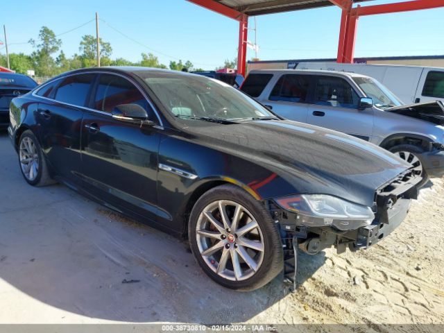 2017 JAGUAR XJ SAJWA1C74H8W11623