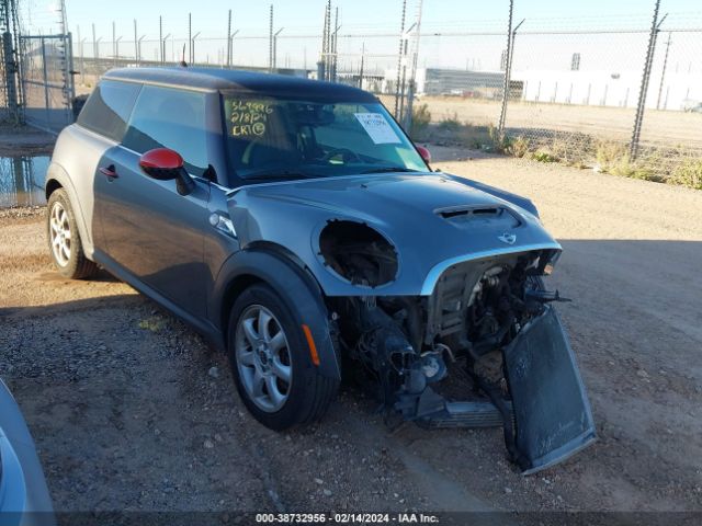 2010 MINI COOPER S WMWMF7C5XATZ70421