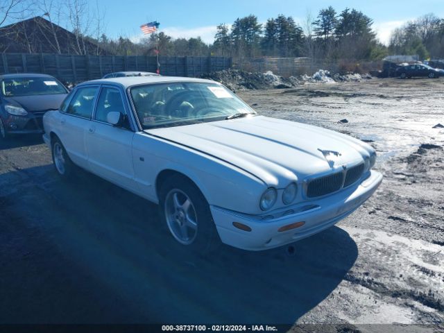 2000 JAGUAR XJ8 SAJDA14C6YLF17682