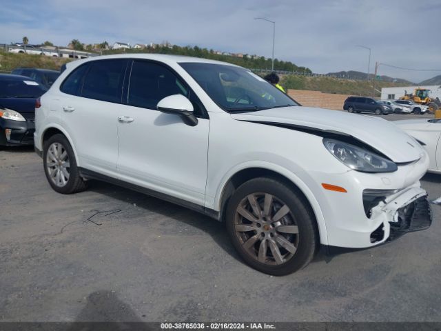 2017 PORSCHE CAYENNE WP1AA2A20HKA80508