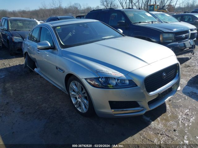 2017 JAGUAR XF SAJBR4BV2HCY33244