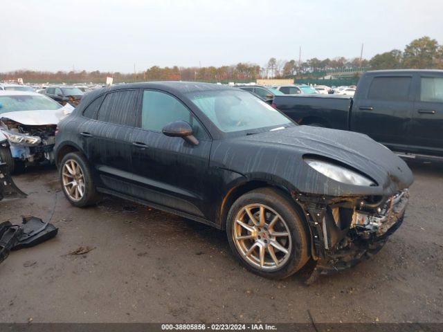 2016 PORSCHE MACAN WP1AB2A53GLB40989