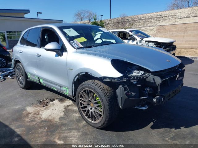 2017 PORSCHE CAYENNE E-HYBRID WP1AE2A26HLA69141