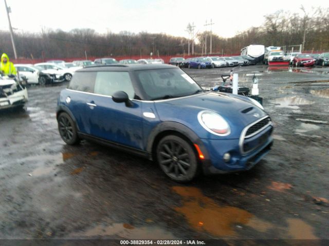 2016 MINI HARDTOP WMWXP7C57G2A42982