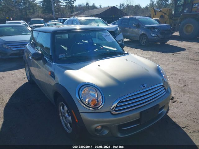 2011 MINI COOPER WMWSU3C5XBT097518