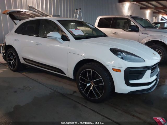 2022 PORSCHE MACAN WP1AA2A51NLB11703