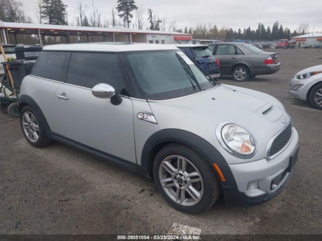 2011 MINI COOPER S WMWSV3C58BTY20151