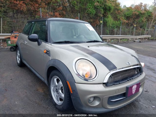 2011 MINI COOPER WMWSU3C53BT181650