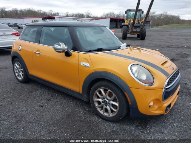 2015 MINI HARDTOP WMWXP7C54F2A58961