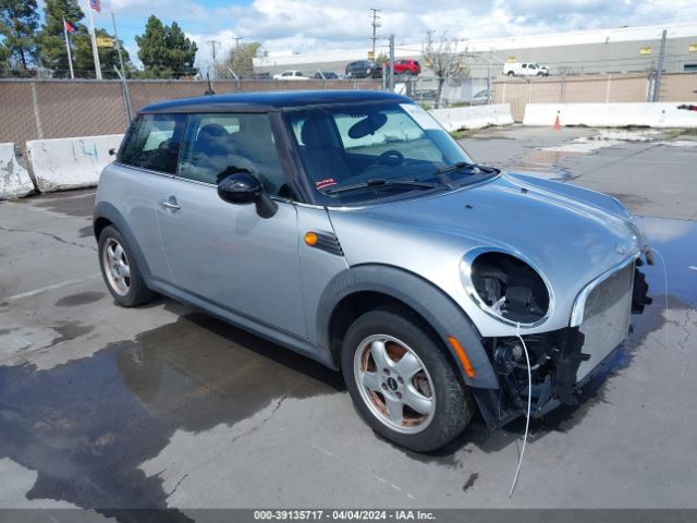 2007 MINI COOPER WMWMF33527TT55461