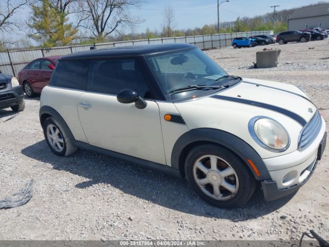 2009 MINI COOPER WMWMF33519TW71890