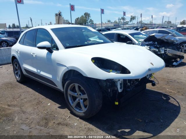 2018 PORSCHE MACAN WP1AA2A55JLB19913