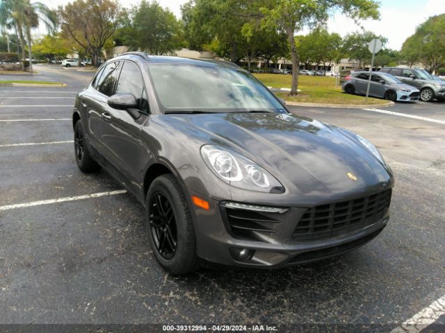 2017 PORSCHE MACAN WP1AA2A50HLB81696