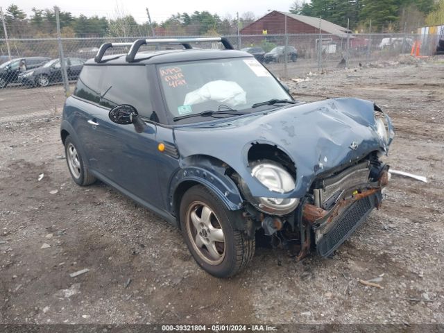 2010 MINI COOPER WMWMF3C5XATZ26945