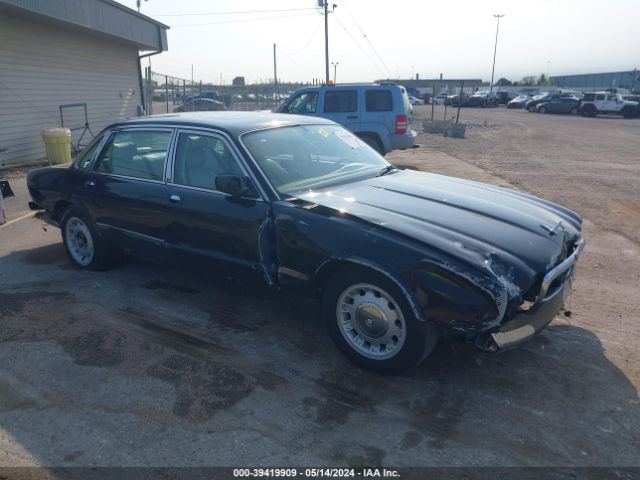 1998 JAGUAR XJ8 SAJKX624XWC838598