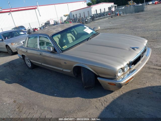1998 JAGUAR XJ8 SAJHX1244WC833409