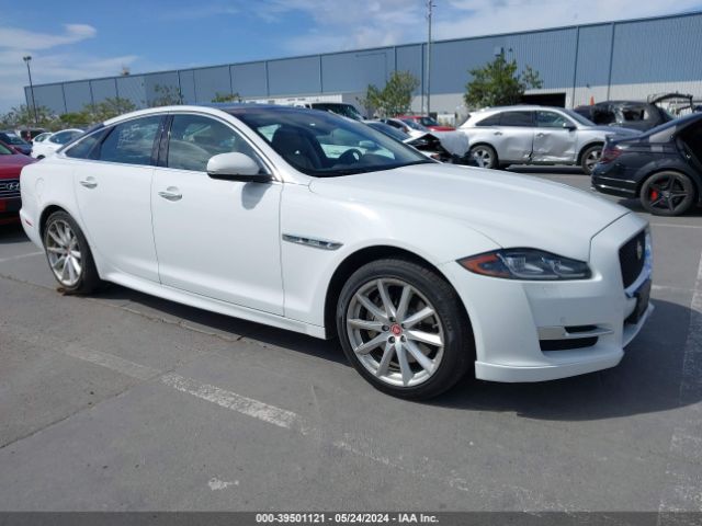 2016 JAGUAR XJ SAJWA1C73G8W02801