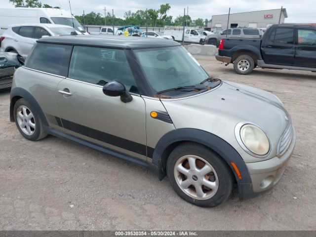 2008 MINI COOPER WMWMF335X8TU67782