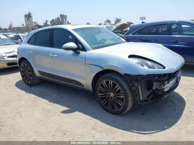 2016 PORSCHE MACAN WP1AB2A57GLB42955